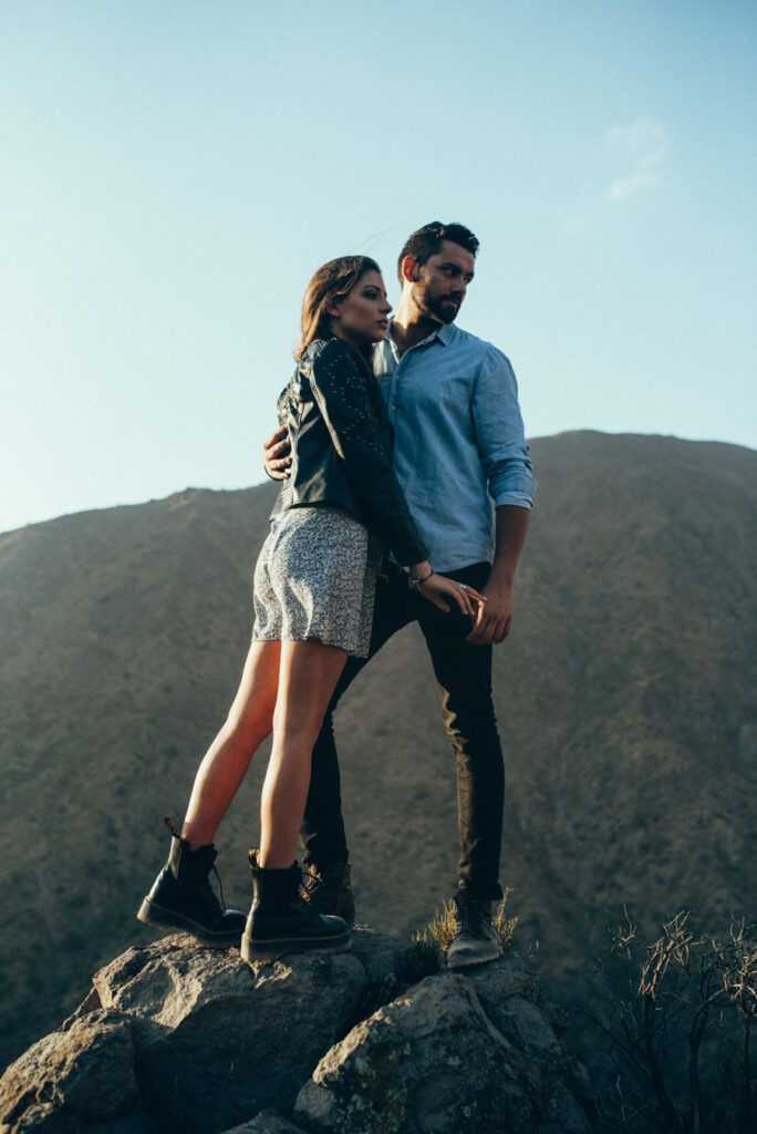 fotografía de pareja en el atardecer